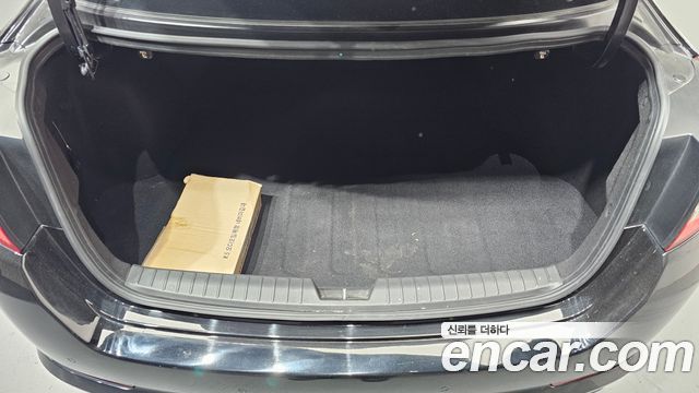 Kia K5 2011 — photo 20