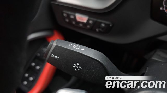 BMW 1-Series 2021 — photo 29
