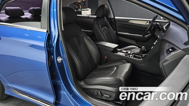 Hyundai Sonata 2018 — photo 11
