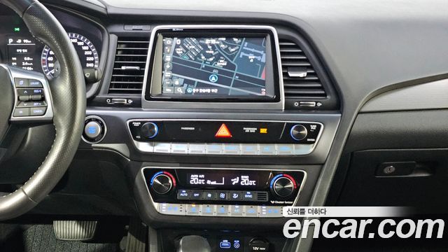 Hyundai Sonata 2018 — photo 15