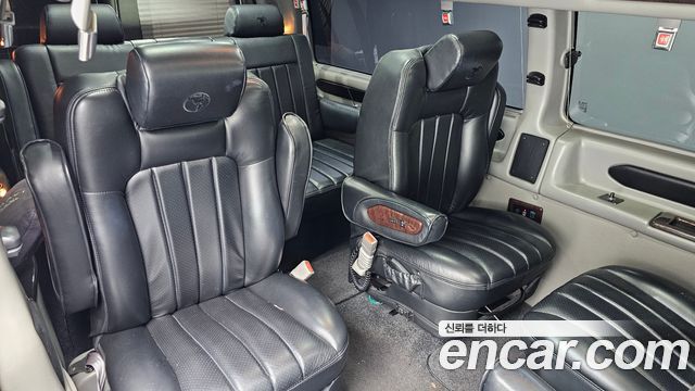 Chevrolet Express Van 2014 — photo 13