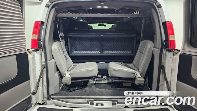 Chevrolet Express Van 2014 — photo 20