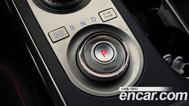 Genesis GV70 2021 — photo 9