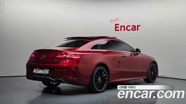 Mercedes-Benz E-Class 2017 — photo 2