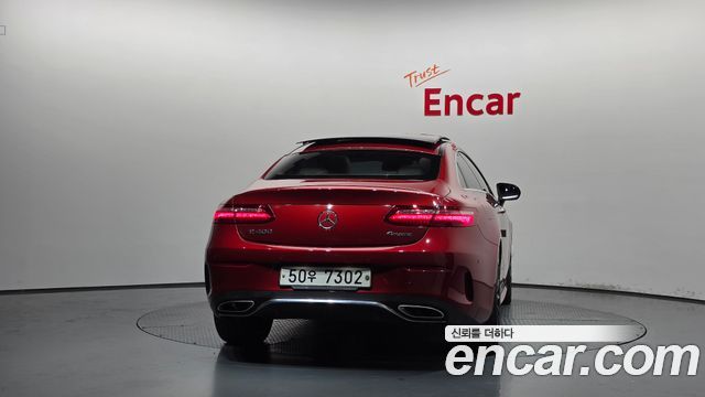 Mercedes-Benz E-Class 2017 — photo 4