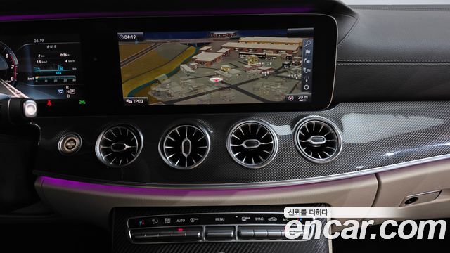 Mercedes-Benz E-Class 2017 — photo 12