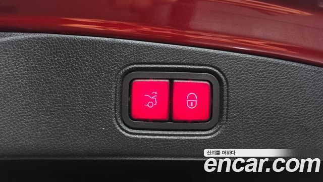 Mercedes-Benz E-Class 2017 — photo 17