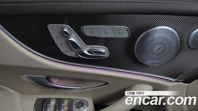 Mercedes-Benz E-Class 2017 — photo 19