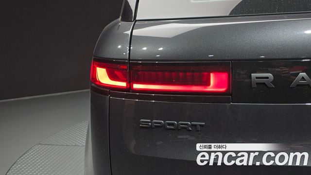 Land Rover Range Rover Sport 2025 — photo 9