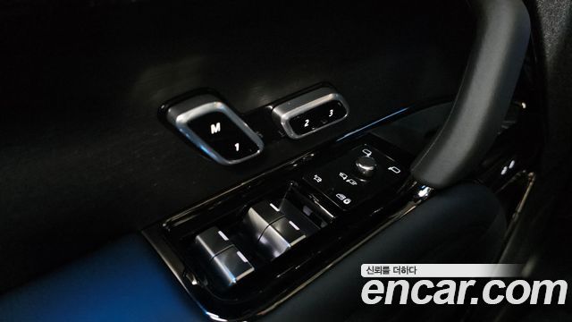 Land Rover Range Rover Sport 2025 — photo 28