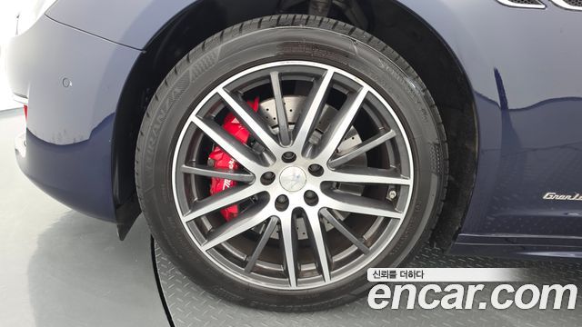 Maserati Ghibli 2019 — photo 5
