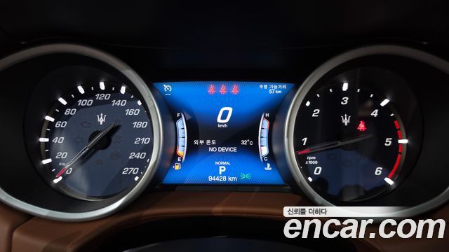 Maserati Ghibli 2019 — photo 11