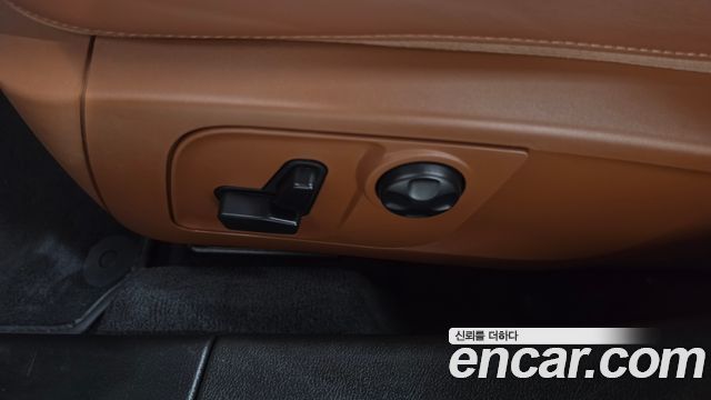 Maserati Ghibli 2019 — photo 31