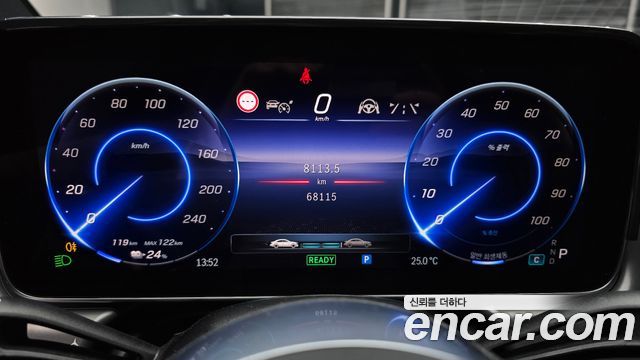 Mercedes-Benz EQE 2023 — photo 8
