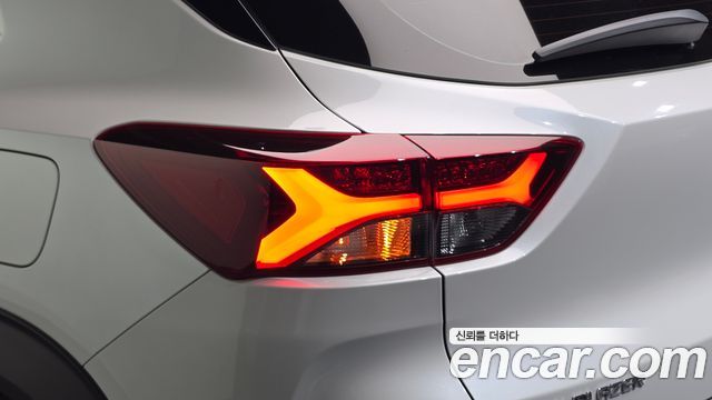Chevrolet Korea Trailblazer 2022 — photo 9
