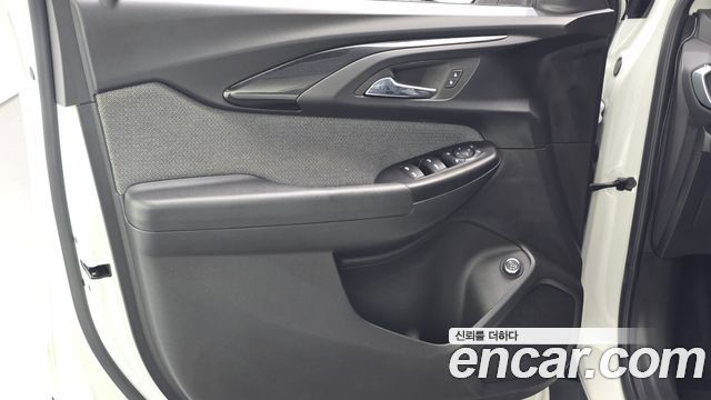 Chevrolet Korea Trailblazer 2022 — photo 14