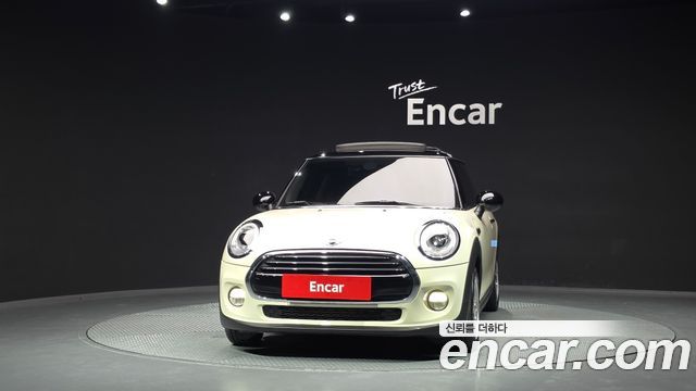 Mini Cooper 2018 — photo 3