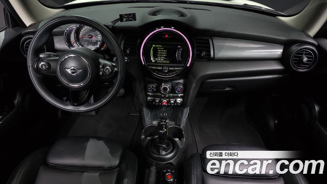 Mini Cooper 2018 — photo 7