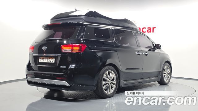 Kia Canival 2018 — photo 2
