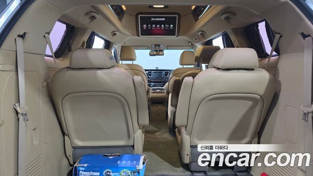 Kia Canival 2018 — photo 19