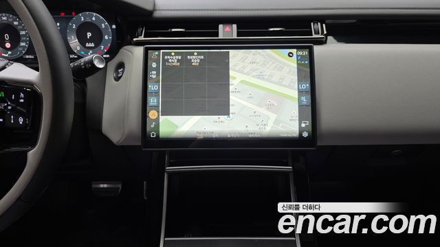 Land Rover Range Rover Velar 2026 — photo 18