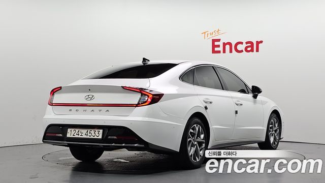 Hyundai Sonata 2022 — photo 2