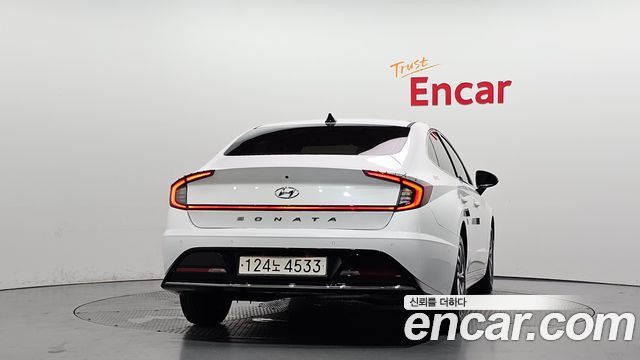 Hyundai Sonata 2022 — photo 4