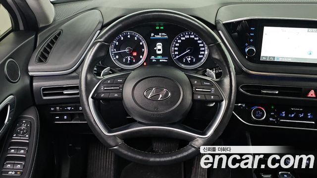 Hyundai Sonata 2022 — photo 19