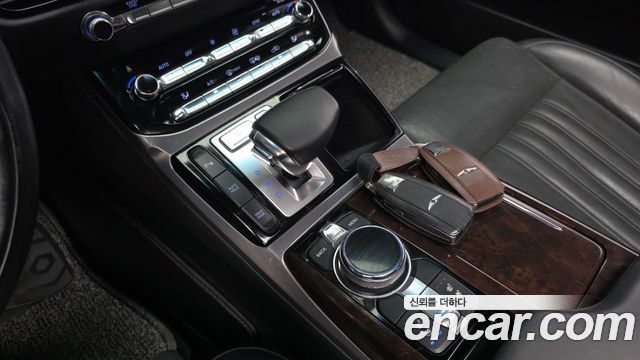 Genesis EQ900 2016 — photo 12