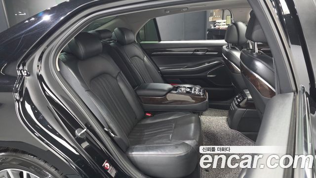 Genesis EQ900 2016 — photo 18
