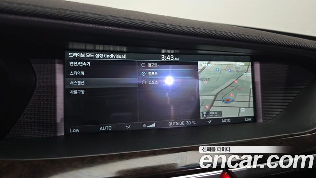 Genesis EQ900 2016 — photo 22
