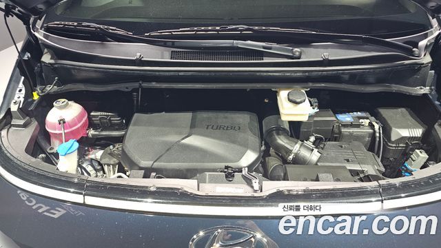 Hyundai Staria 2022 — photo 6