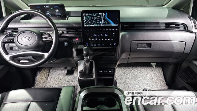 Hyundai Staria 2022 — photo 10