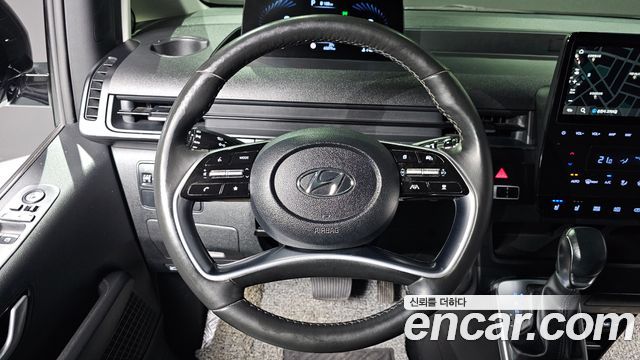 Hyundai Staria 2022 — photo 16