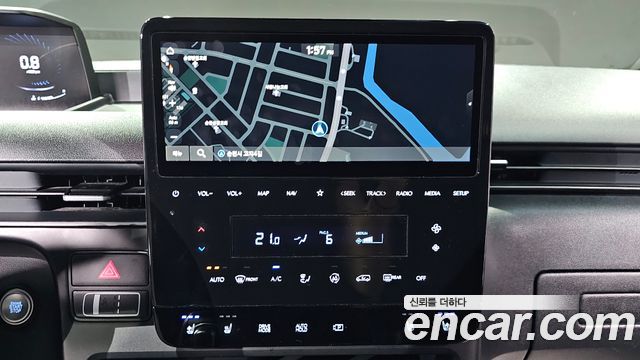 Hyundai Staria 2022 — photo 18