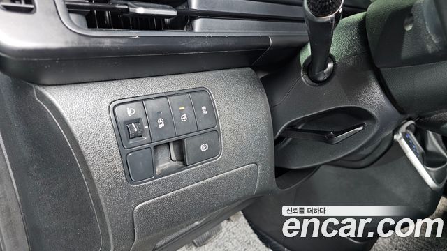 Hyundai Staria 2022 — photo 26
