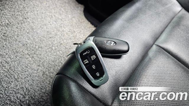 Hyundai Staria 2022 — photo 31