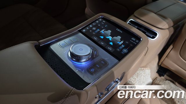 Genesis G90 2022 — photo 25