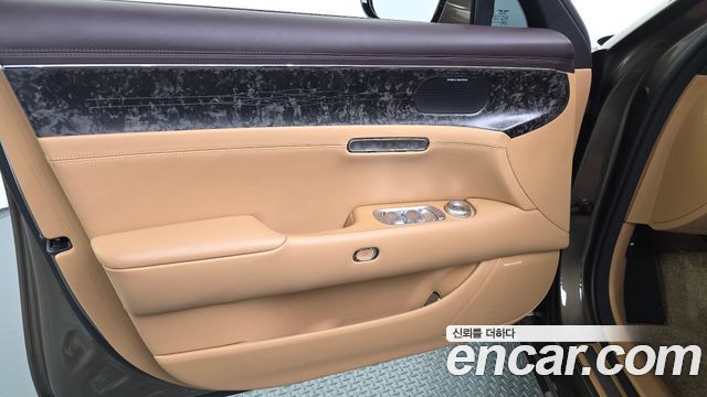 Genesis G90 2022 — photo 14