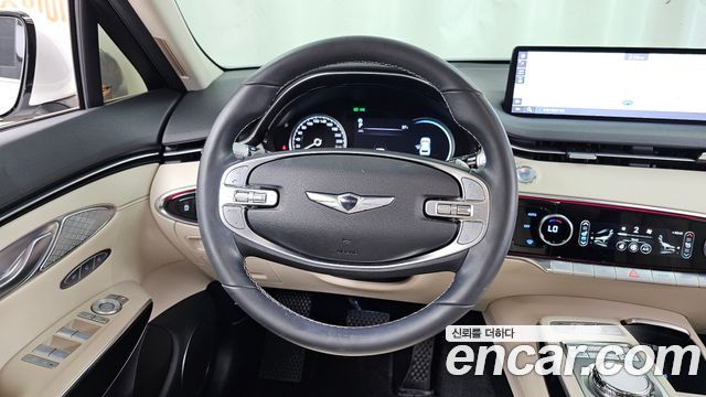 Genesis GV70 2023 — photo 19