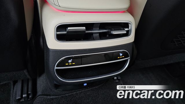 Genesis GV70 2023 — photo 25