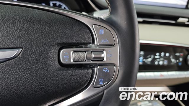 Genesis GV70 2023 — photo 33