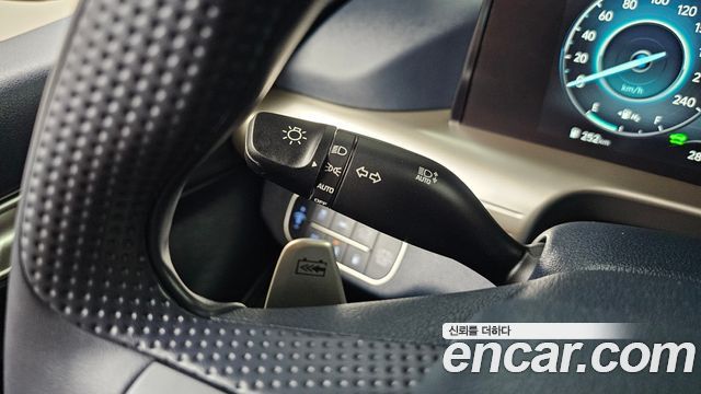 Hyundai Nexo 2024 — photo 25