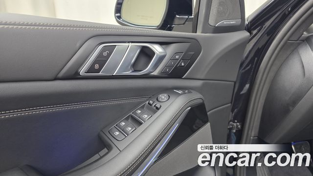 BMW X5 2026 — photo 29