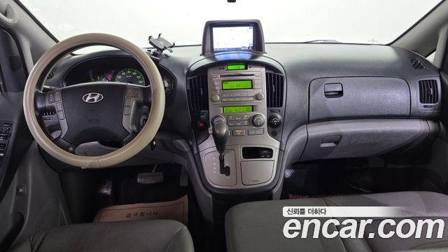 Hyundai Starex 2015 — photo 7