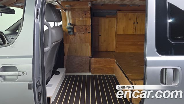 Hyundai Starex 2015 — photo 17