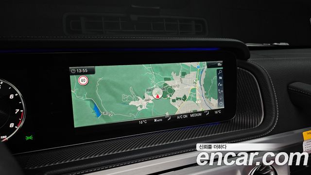 Mercedes-Benz G-Class 2022 — photo 21