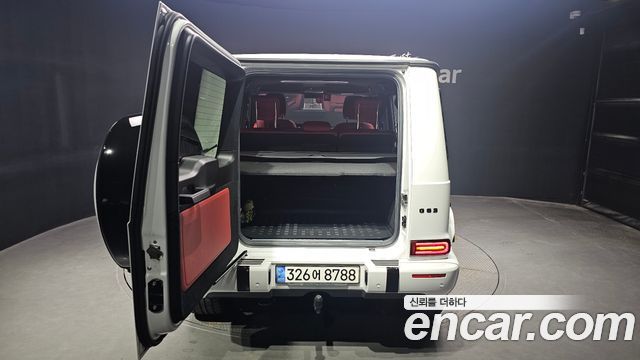 Mercedes-Benz G-Class 2022 — photo 26