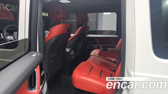 Mercedes-Benz G-Class 2022 — photo 16