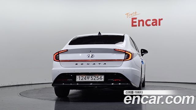 Hyundai Sonata 2022 — photo 4